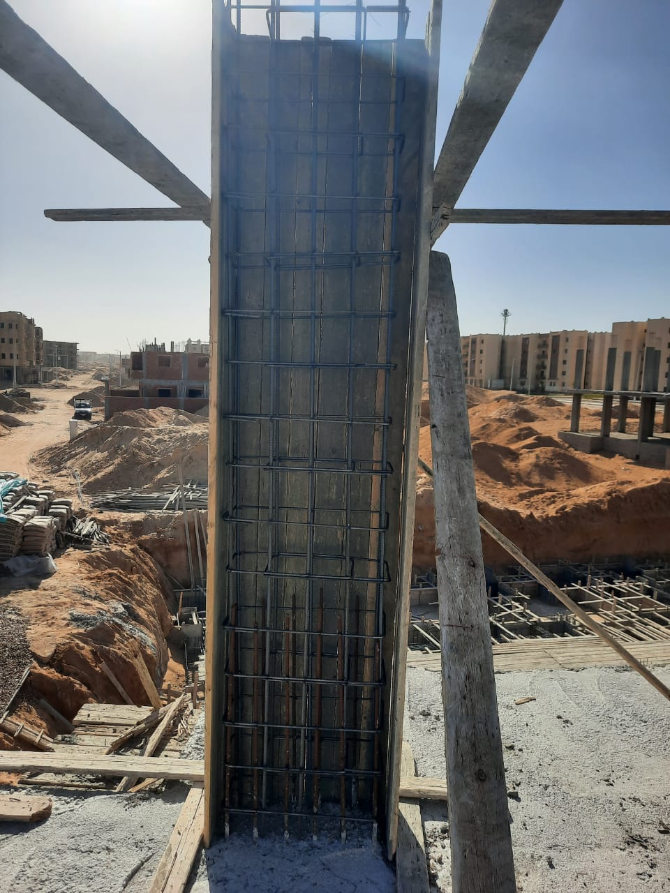 Construction stage First floor columns