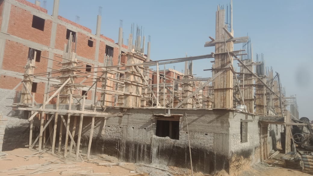 Construction stage First floor columns
