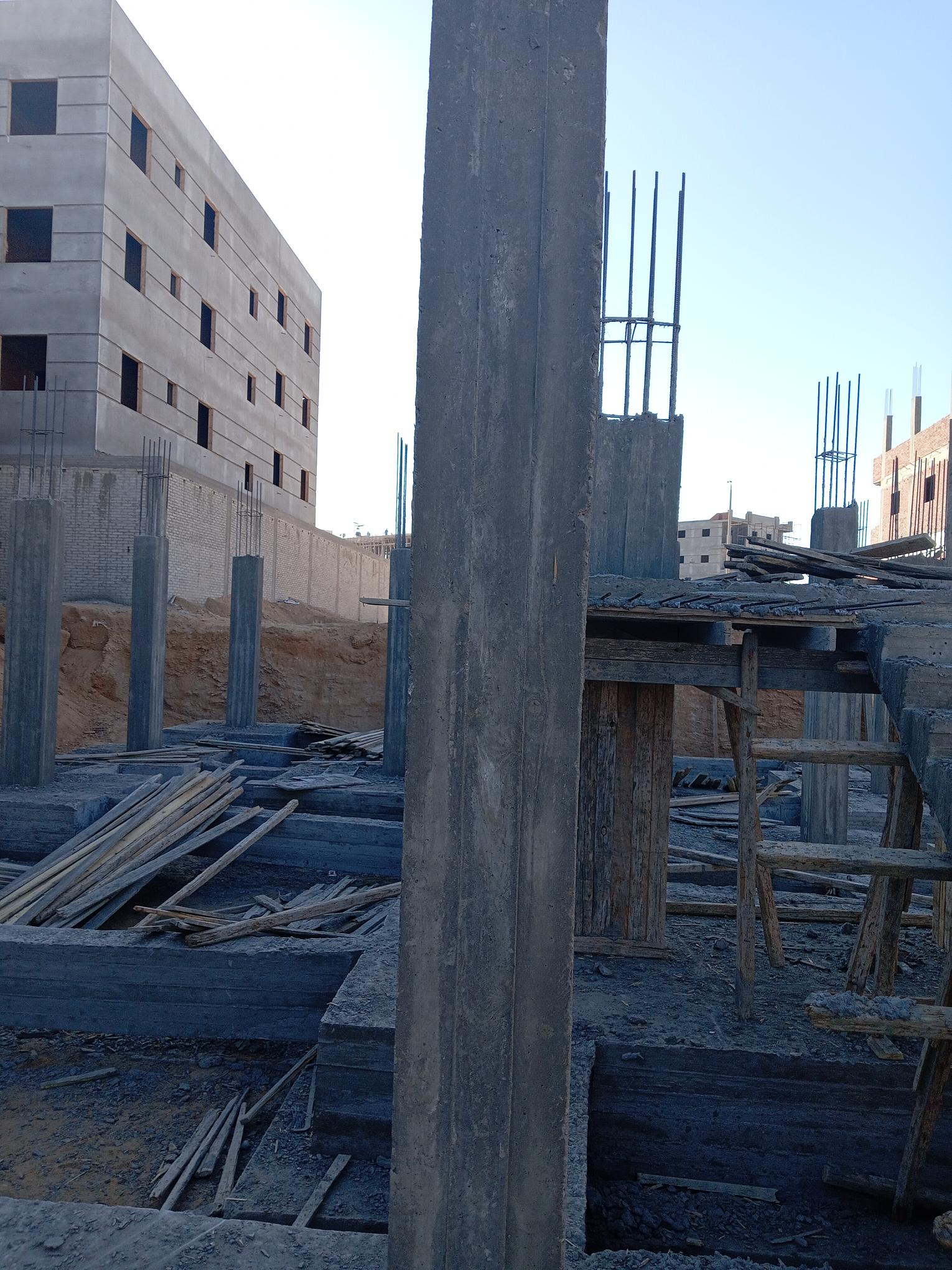 Construction stage Basement columns