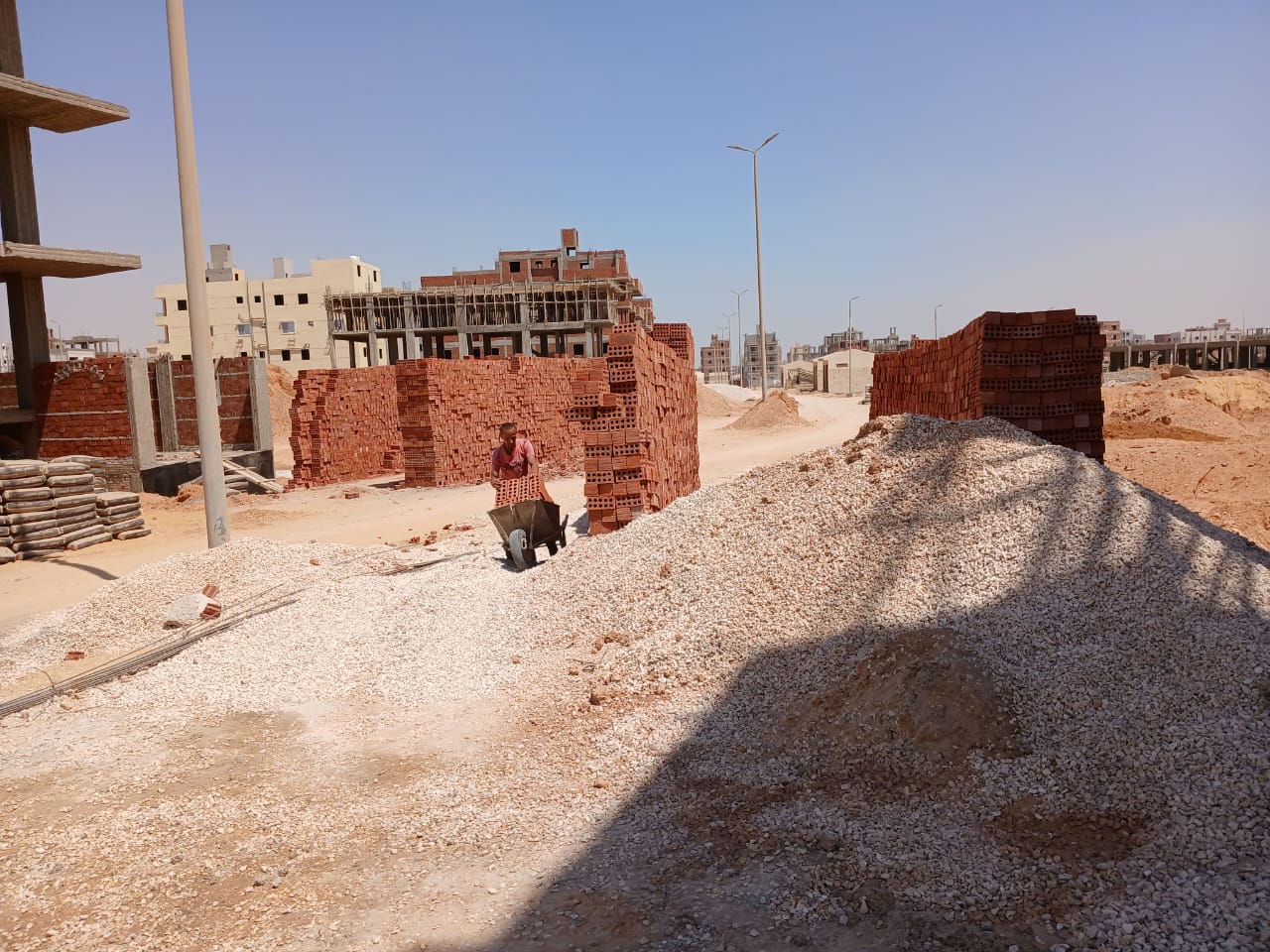 Construction stage Fence columns