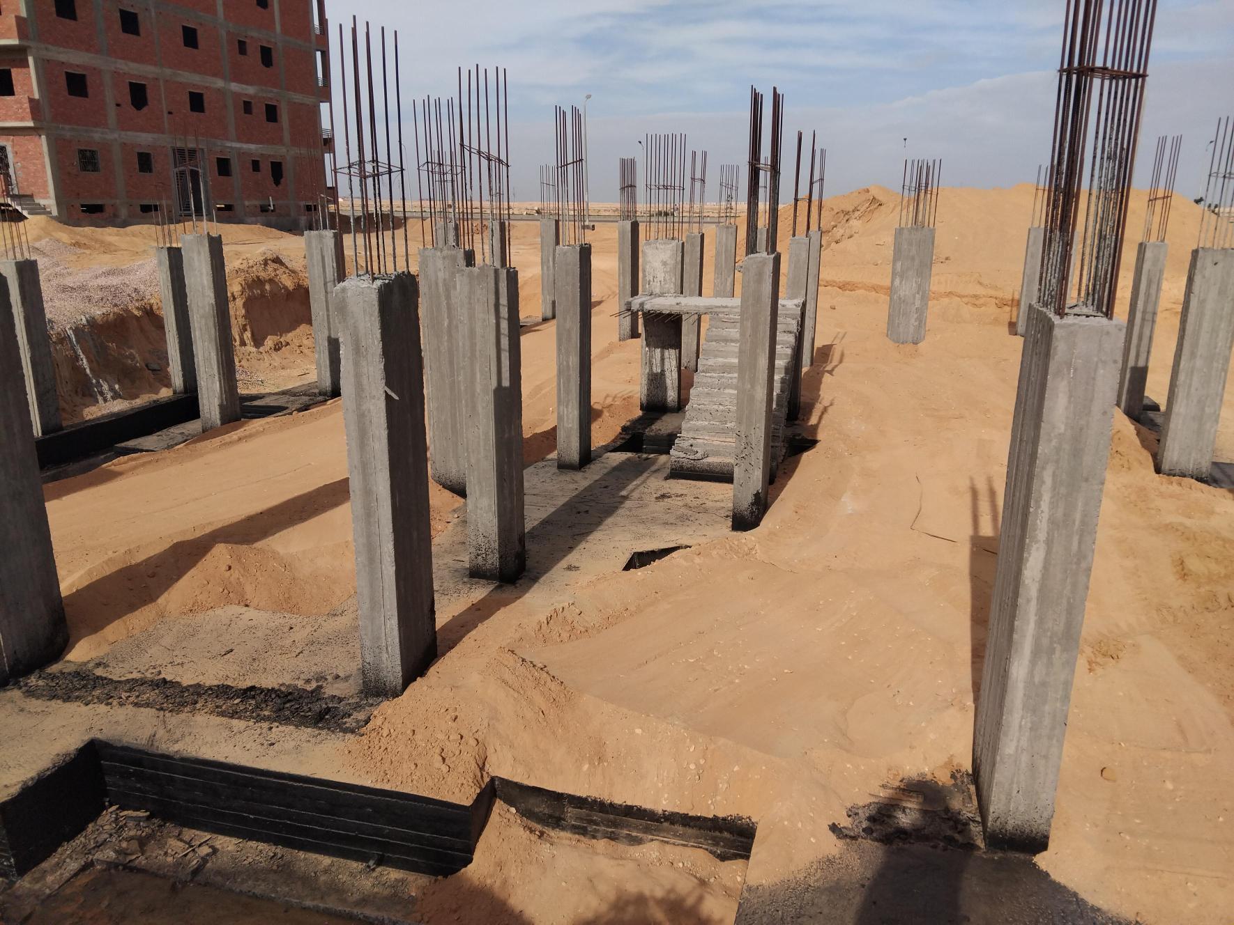 Construction stage Backfilling over footings