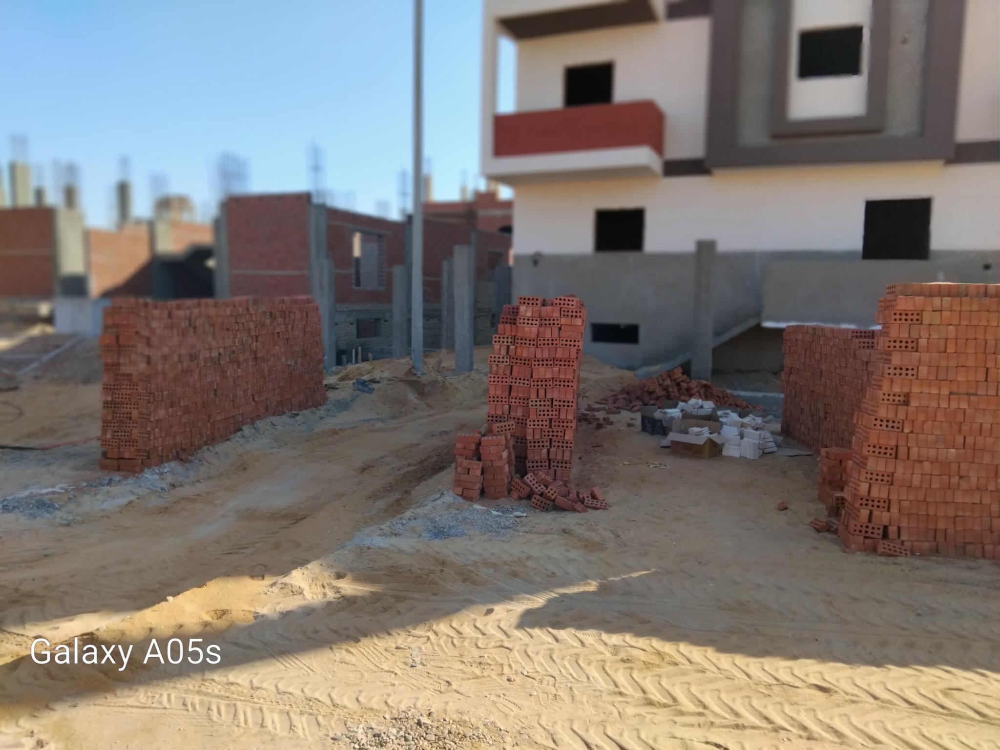 Construction stage Wall Building works