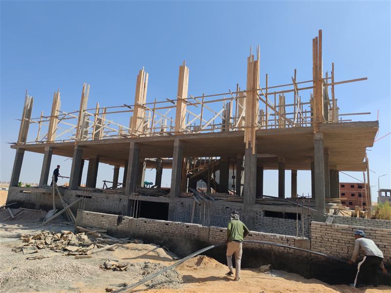 Construction stage First floor columns