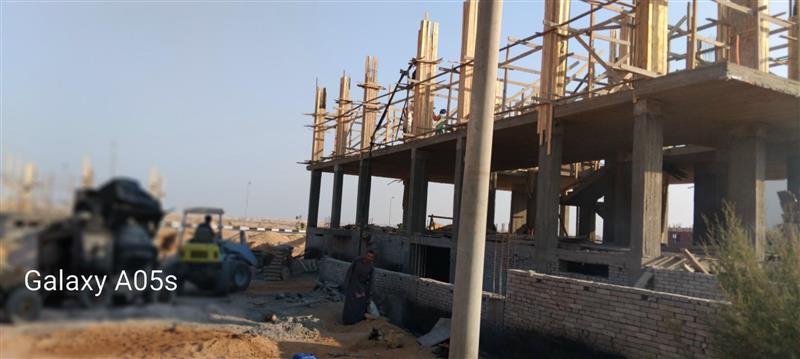 Construction stage First floor columns