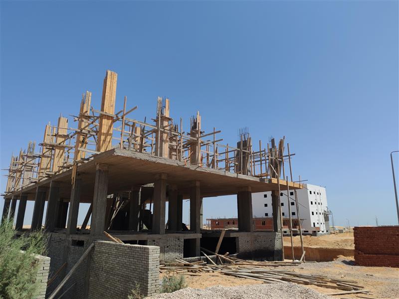 Construction stage First floor columns