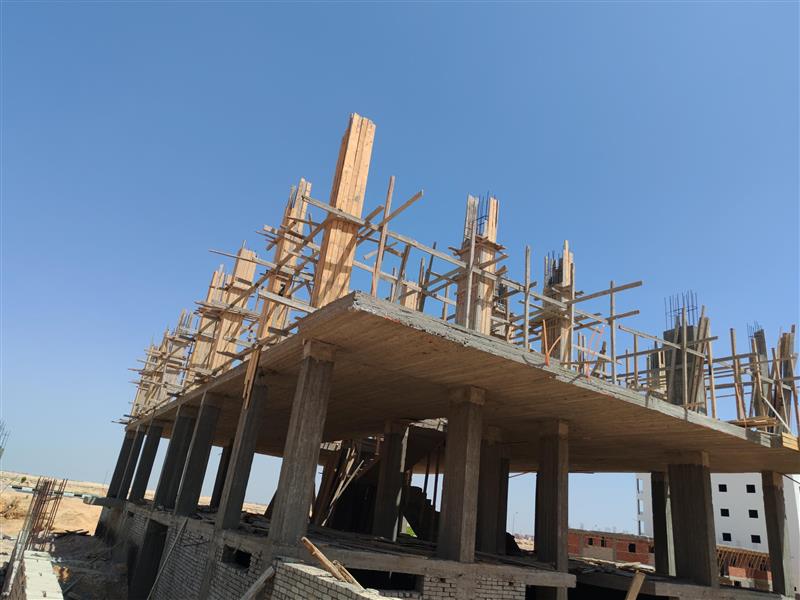 Construction stage First floor columns