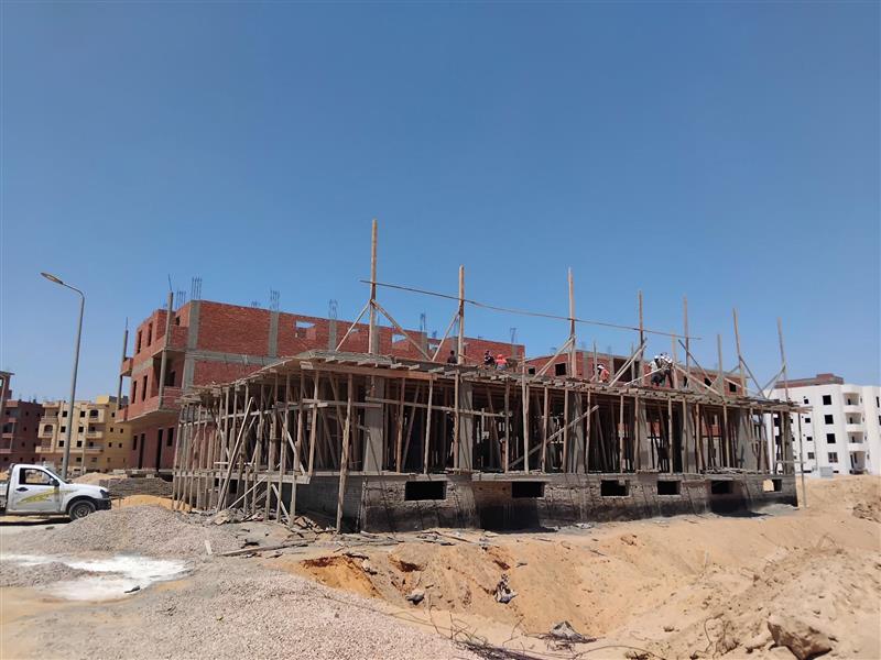 Construction stage First floor columns