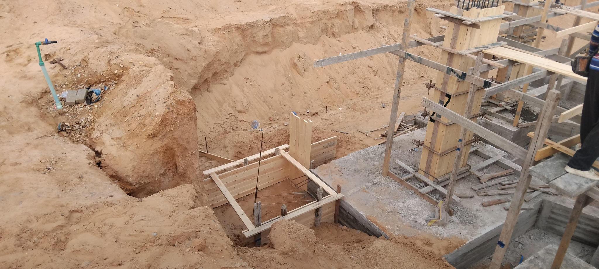 Construction stage Basement columns