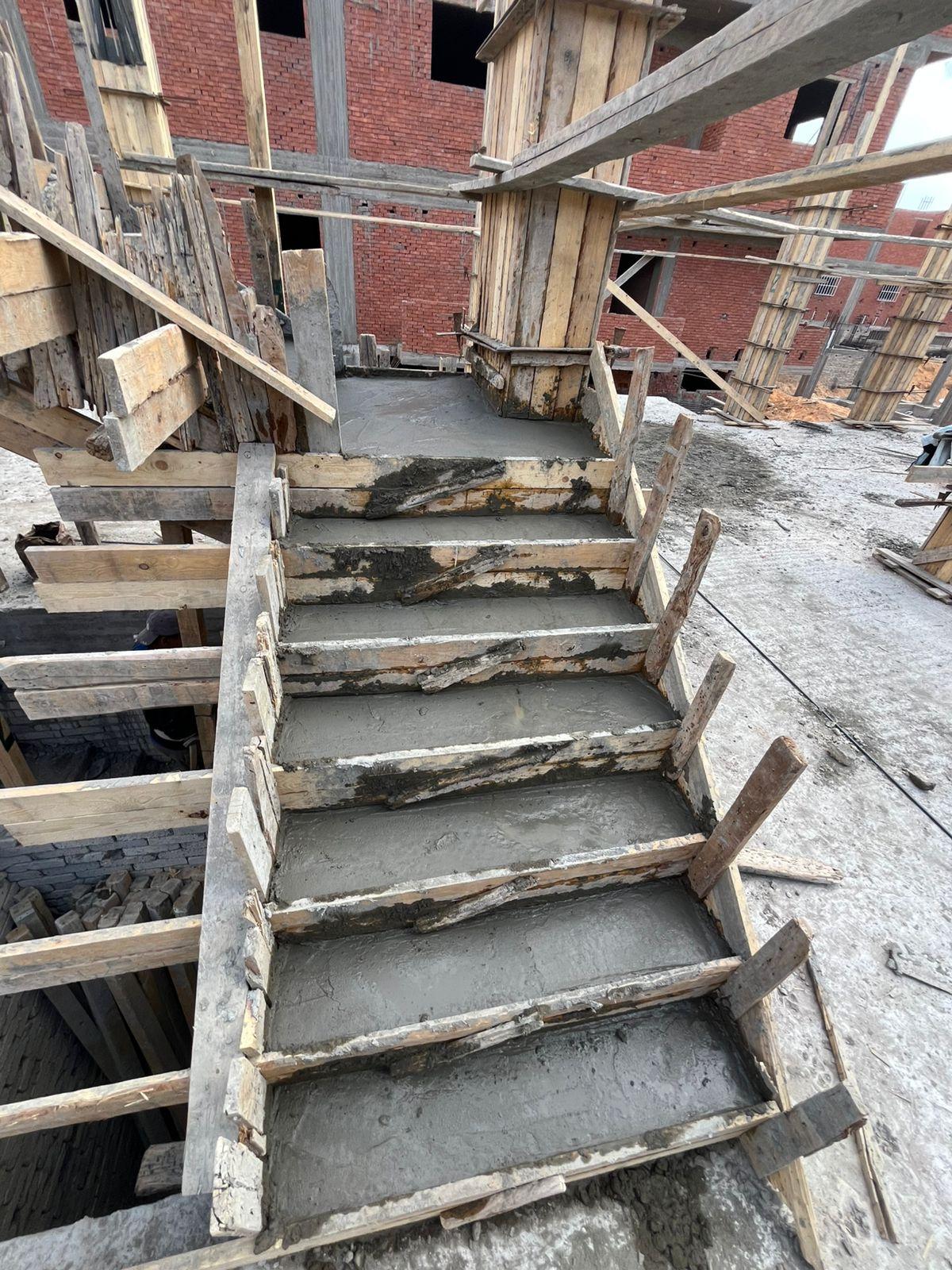 Construction stage Ground floor columns