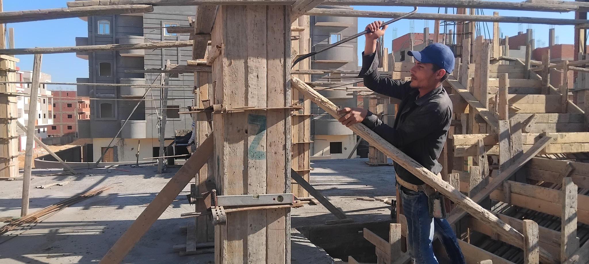 Construction stage First floor columns