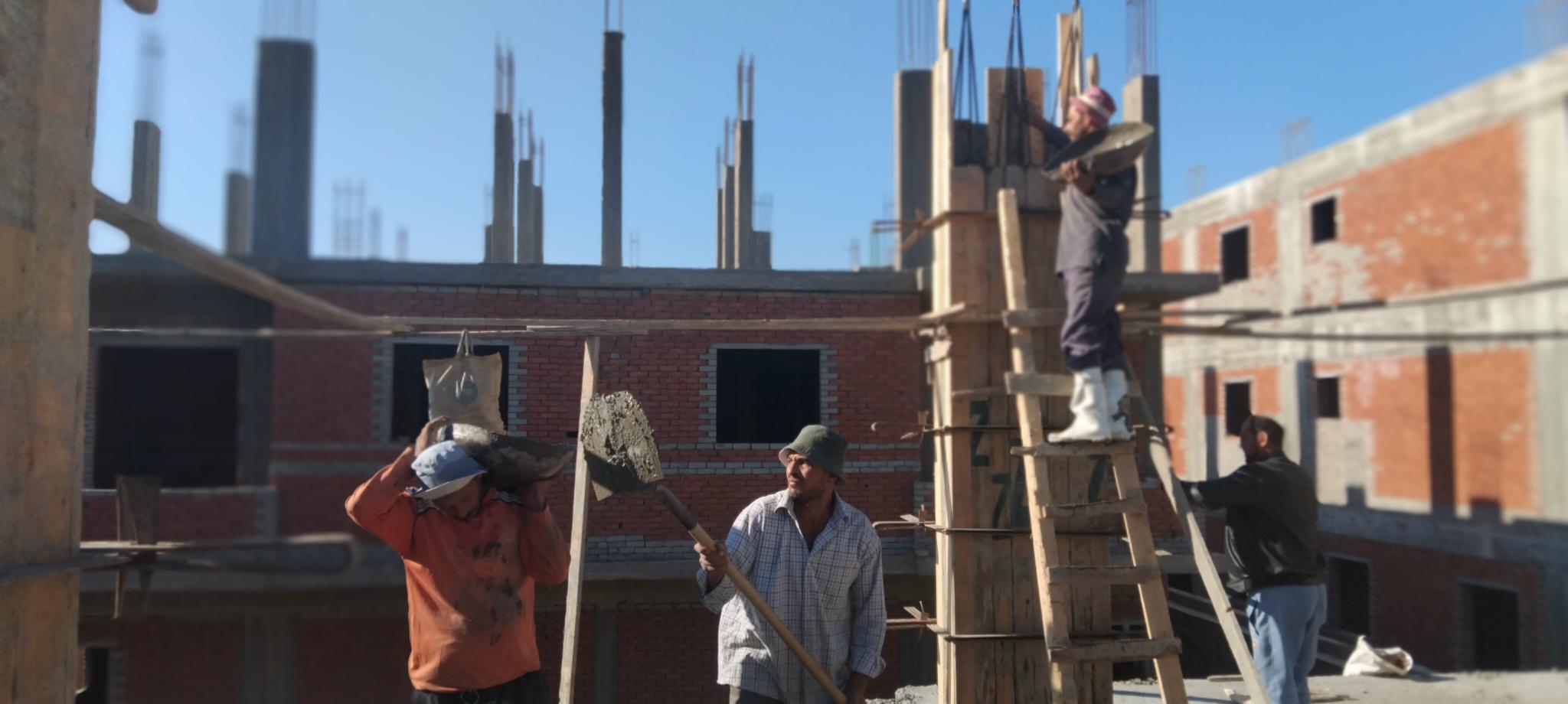 Construction stage First floor columns