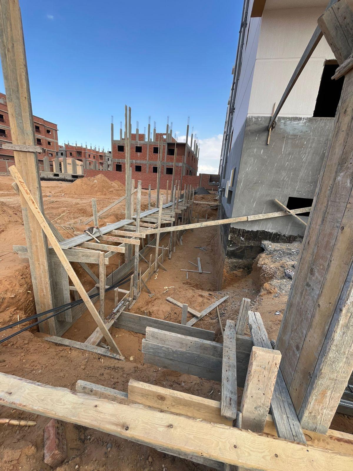 Construction stage Wall Building works