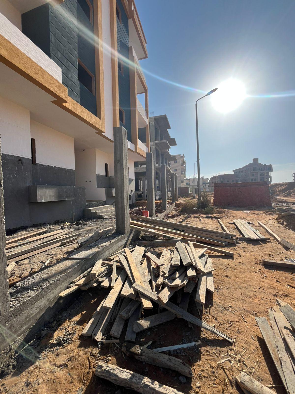 Construction stage Wall Building works