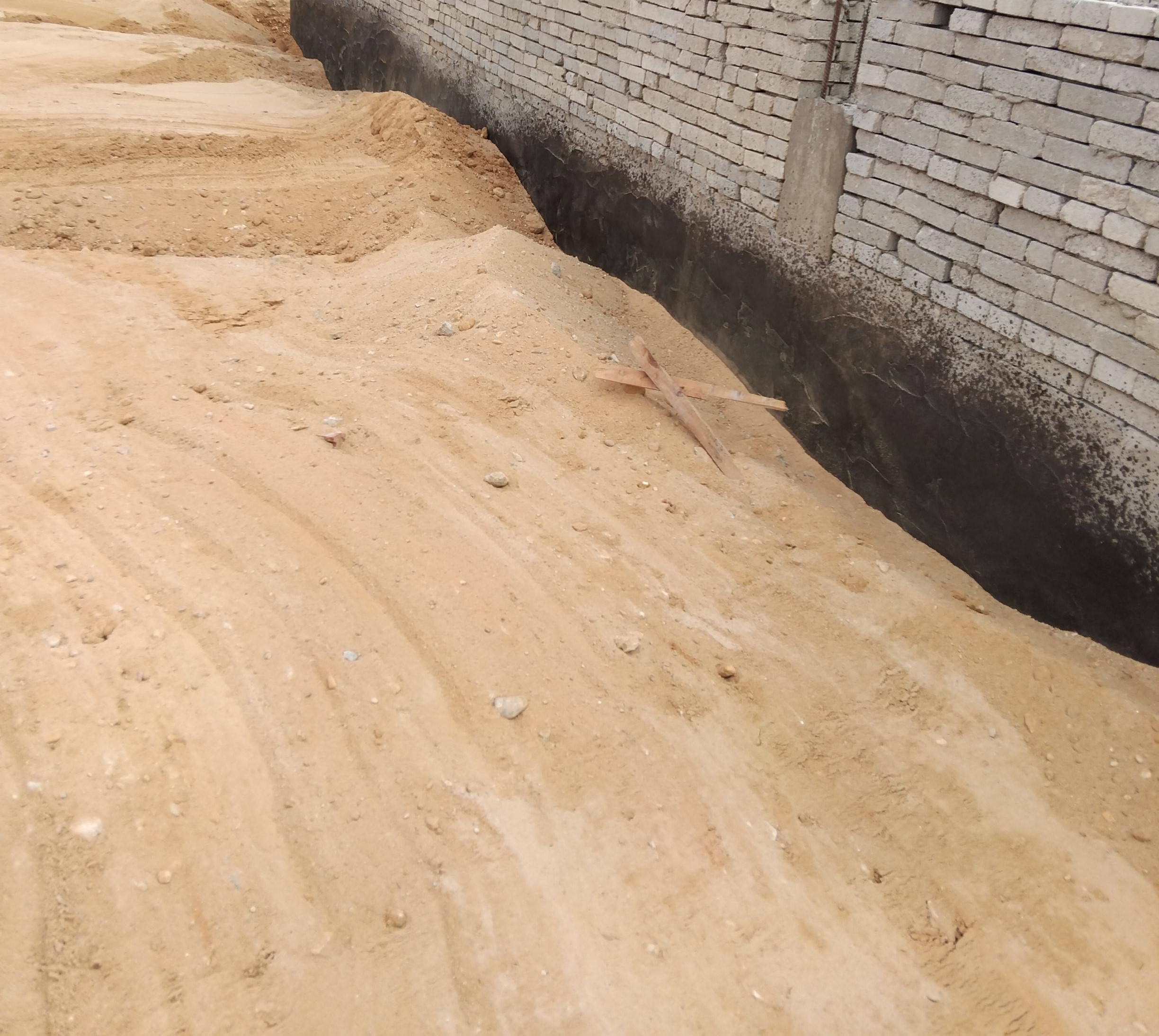 Construction stage Backfilling around foundations