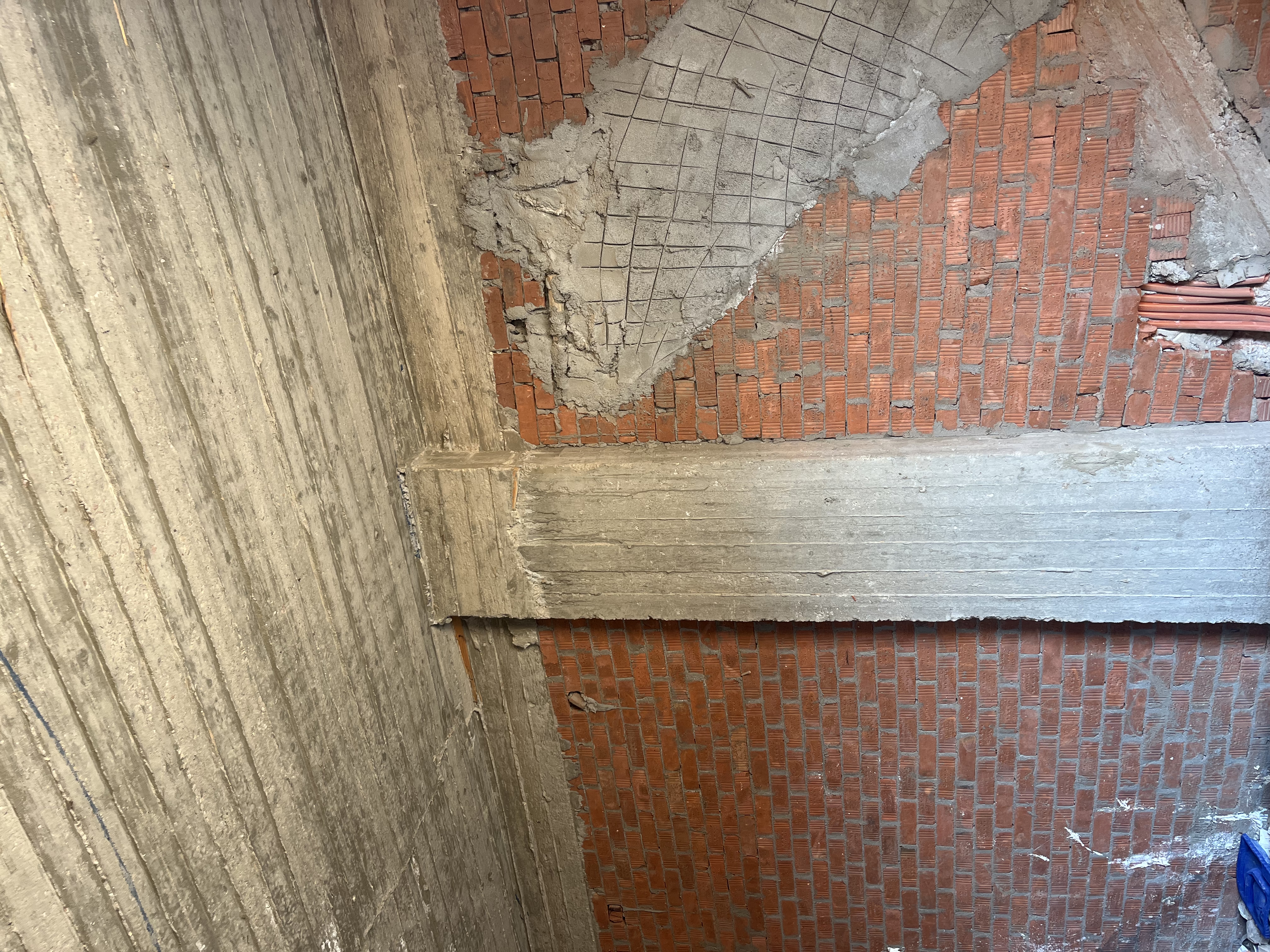 Construction stage Ground floor columns