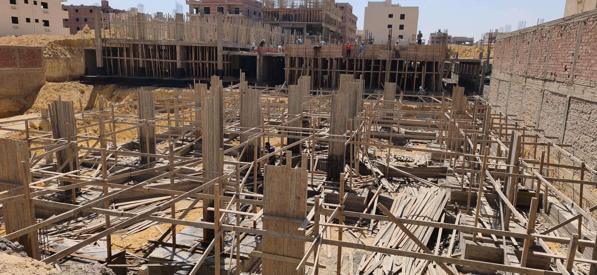 Construction stage Basement columns