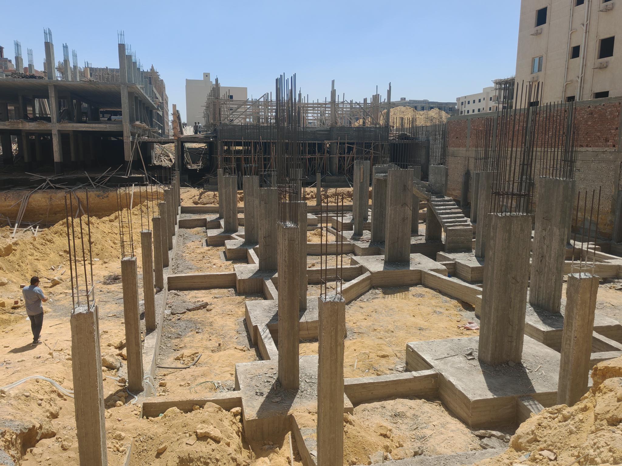 Construction stage Basement columns